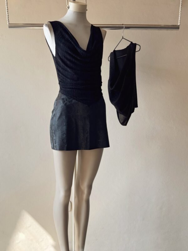 TOP BUCHE FRUNCE LATERAL TUL LUREX