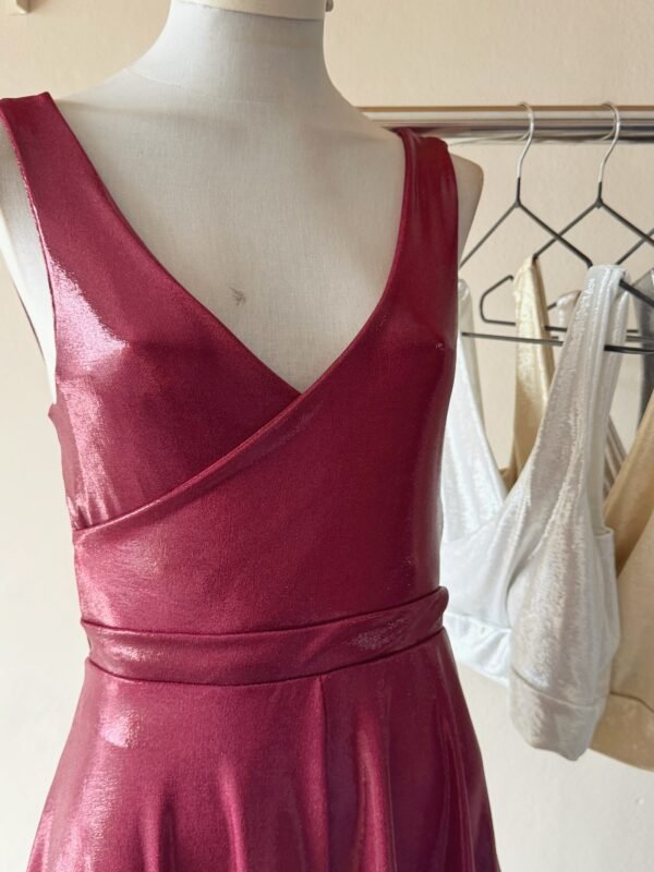 Alternative view of TOP CRUZADO LUCY