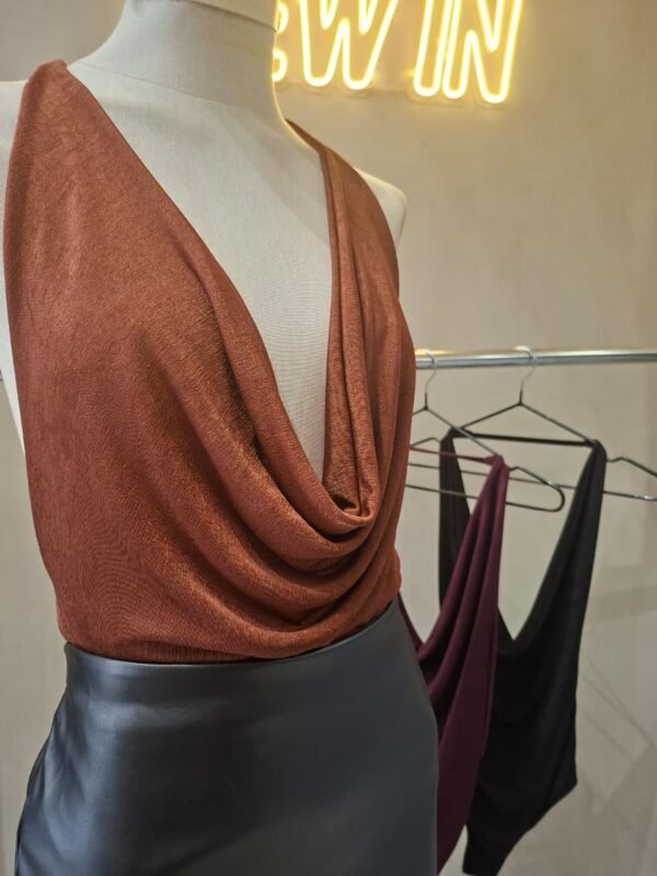 Alternative view of BODY BUCHE SLINKY