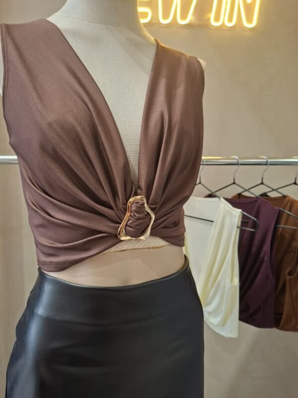 Alternative view of TOP FRUNCE DEL HEBILLA MICROFIBRA