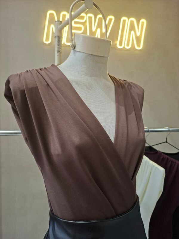 Alternative view of BODY HOMBRERAS MICROFIBRA