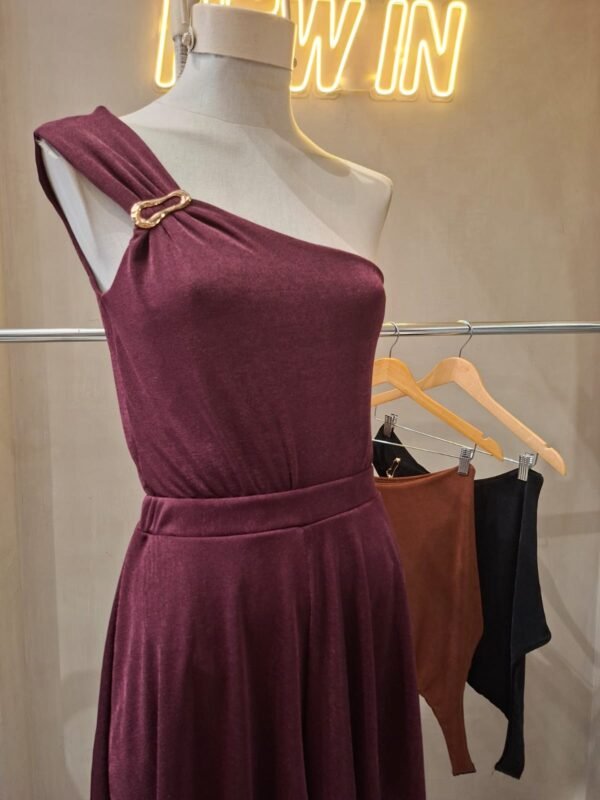 Alternative view of BODY UN HOMBRO HEBILLA SLINKY