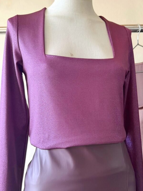 Alternative view of REM ML CUELLO CUADRADO MICROFIBRA FOIL