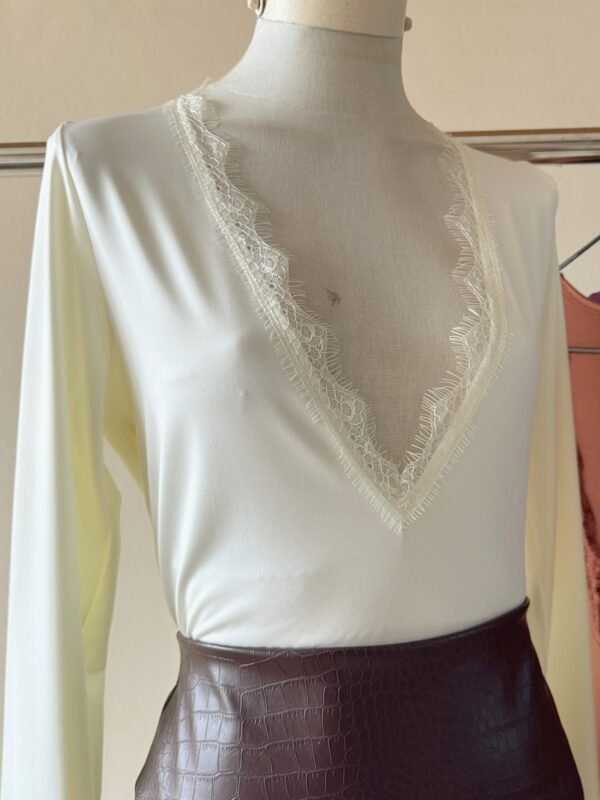 Alternative view of BODY ML ESCOTE V PUNTILLA MICROFIBRA