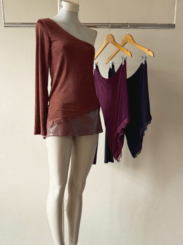 TOP UN HOMBRO ML SLINKY CON PUNTILLA