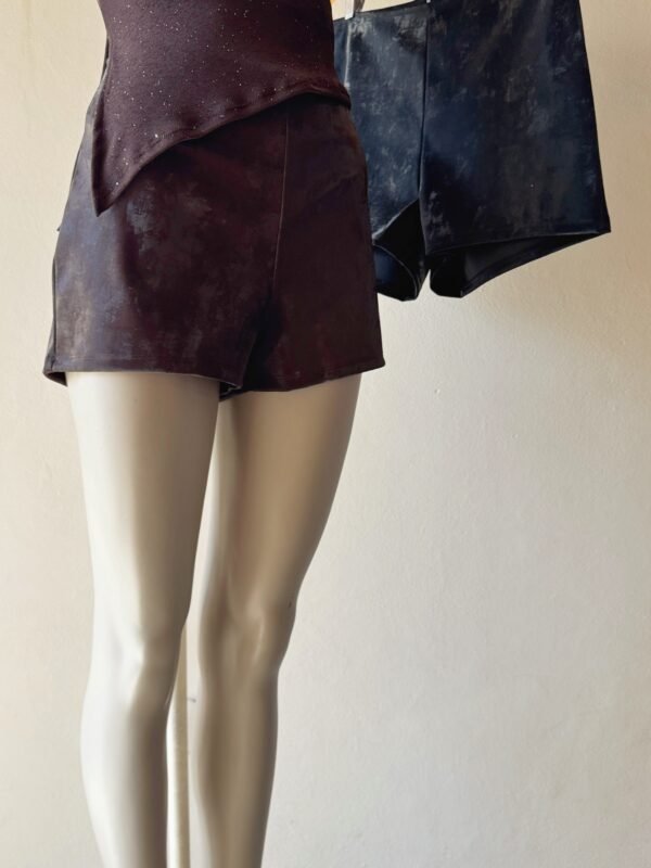 Alternative view of SHORT TIRO ALTO CUERINA CHLOE