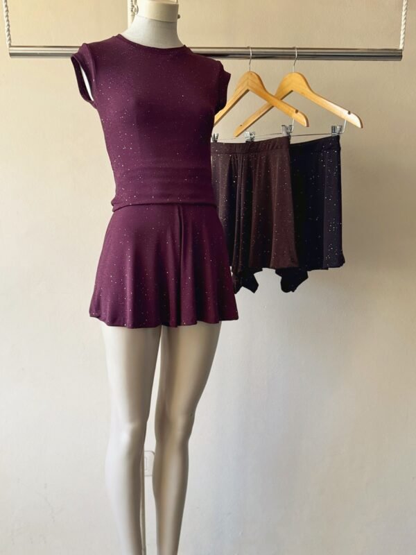 SHORT EVASE LANILLA BRILLOS