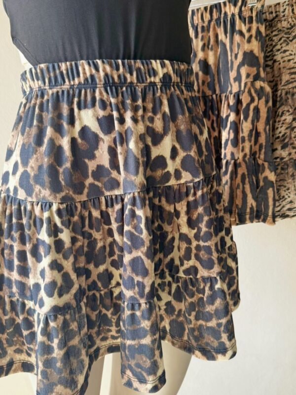 Alternative view of POLLERA PAISANA SLINKY ESTAMPADA