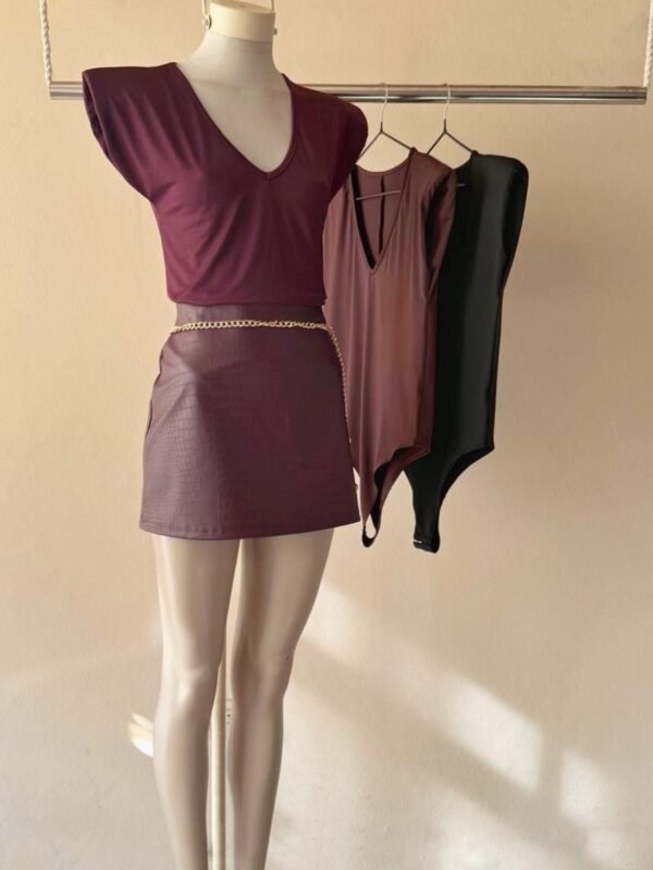 BODY HOMBRERAS ESCOTE V MICROFIBRA