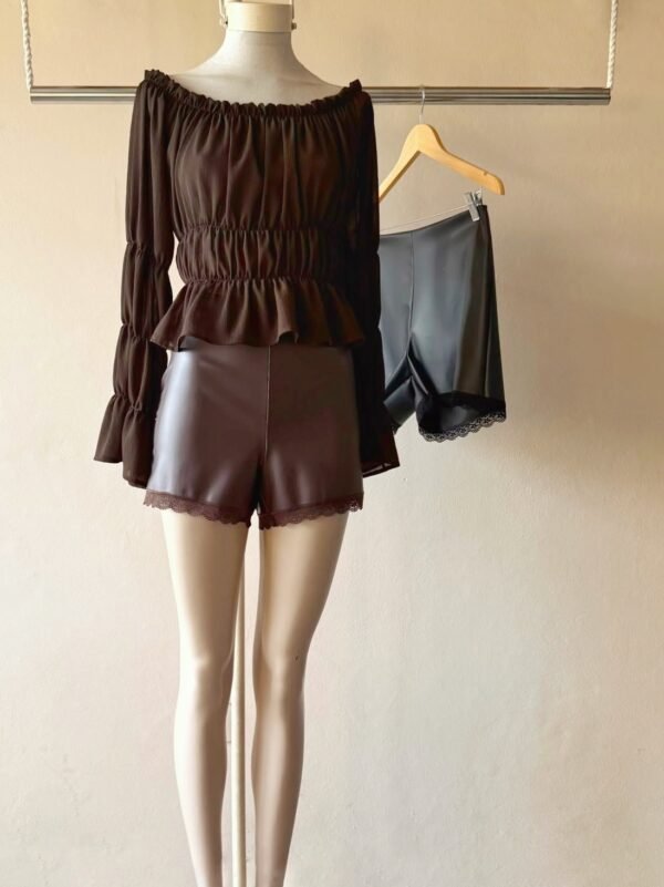 SHORT TIRO ALTO CUERINACON PUNTILLA