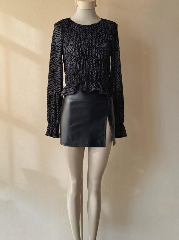 TOP ML NIDO DE ABEJA TUL FLOCK - NEGRO
