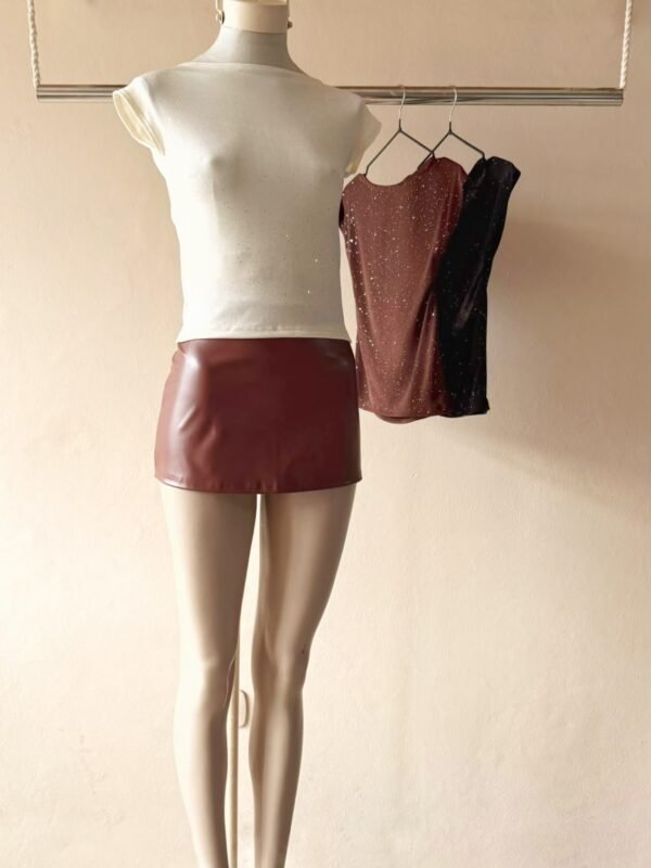 TOP CUELLO BOTE SLINKY BRILLOS
