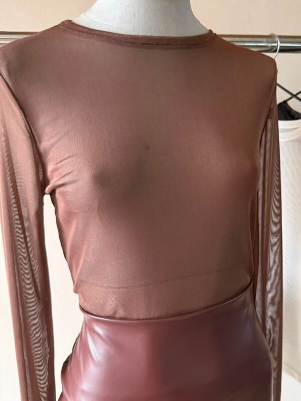 Alternative view of REMERA ML TUL LISO
