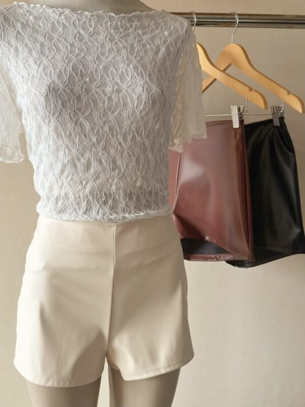 Alternative view of SHORT CUERINA TIRO ALTO