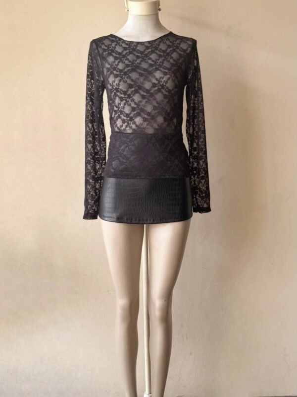 TOP ML CUELLO BOTE ENCAJE FLORES